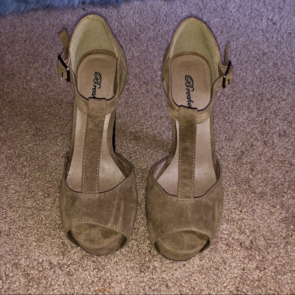 Open toe platform heels